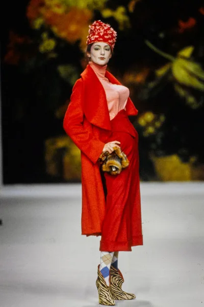 Look 7